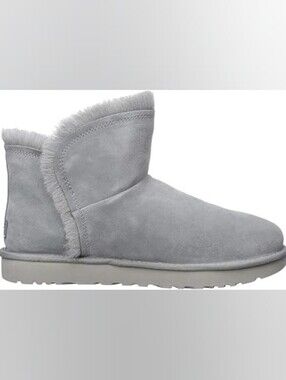 UGG Women's Classic Boot
